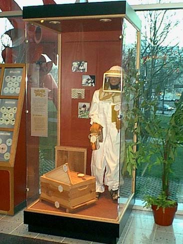 bee_keeper.jpg