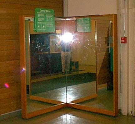corner_mirror.jpg